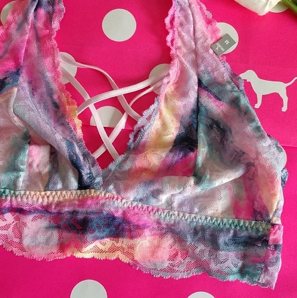 Size M🌷 PINK VICTORIA'S SECRET LACE BRALETTE.nwt - Picture 3 of 5